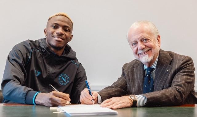 乐鱼体育官网登录-奥西门创纪录高薪续约！那不勒斯为何如此“反常”？